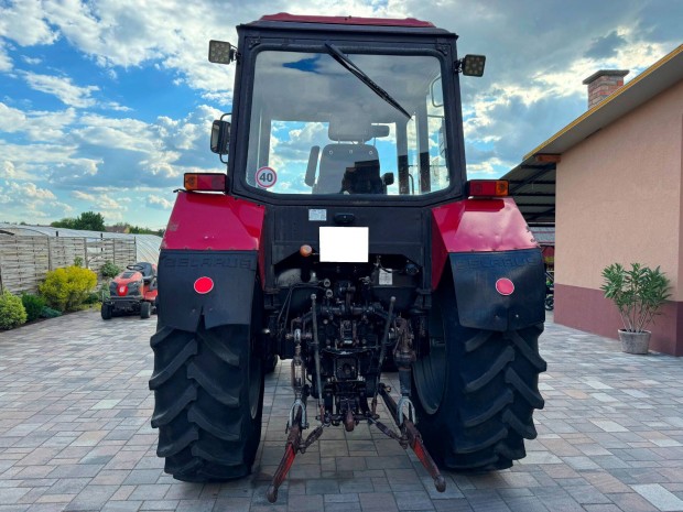 Belarus MTZ 892.2 traktor