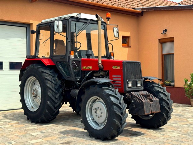 Belarus MTZ 892.2 traktor klma