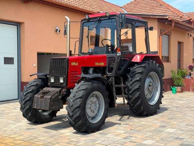 Belarus MTZ 952.2 traktor