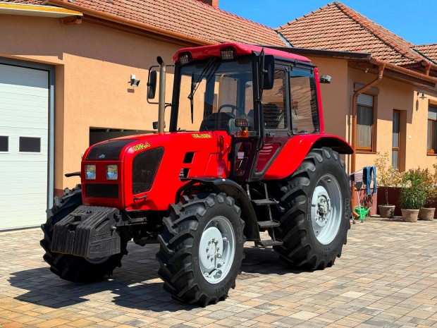 Belarus MTZ 952.4 traktor