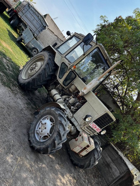 Belarus mtz 82