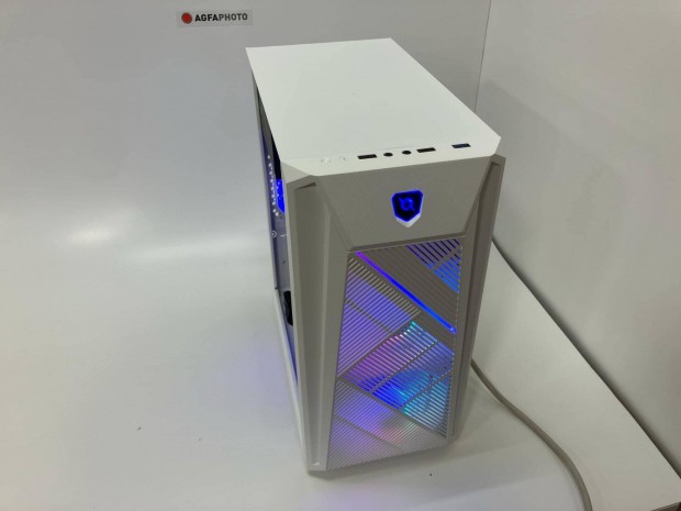 Belépő Gamer PC: i5-7500 / Gtx 970 4Gb / 16Gb Ram / 500Gb SSD