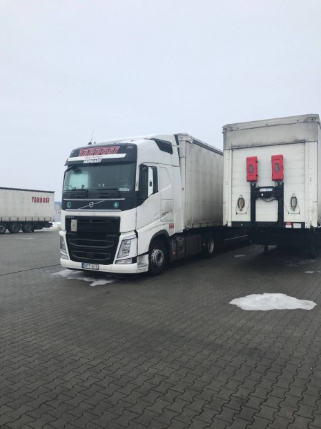 Belf�ldi nyerges ponyv�sra napi bej�r�s �s hetel�s sof�rt is keres�nk