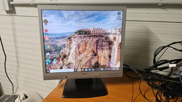 Belinea 17" LCD monitor szp llapotban