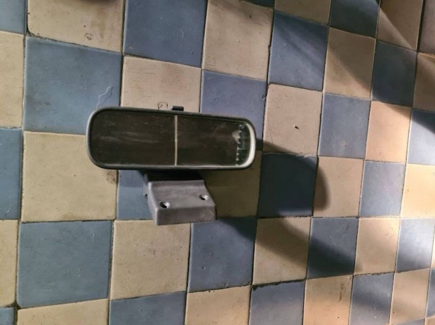 Bels Visszapillant Tkr