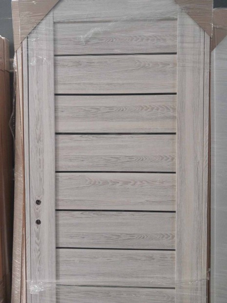 Beltri ajt 88x207