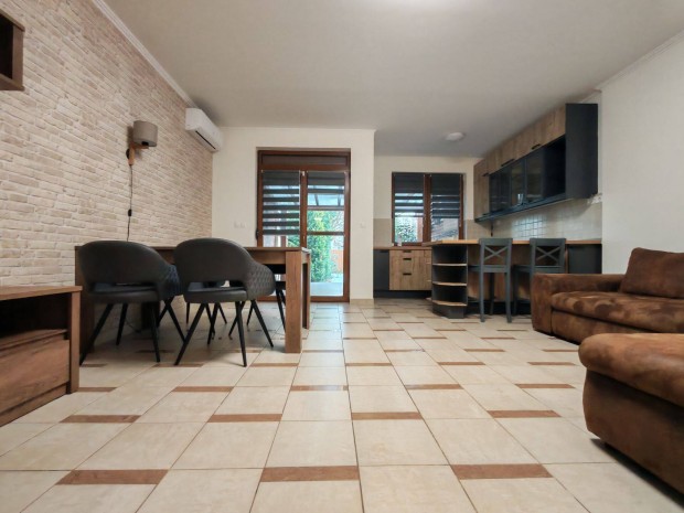 Belv�ros Remek hely�n sorh�z elad�