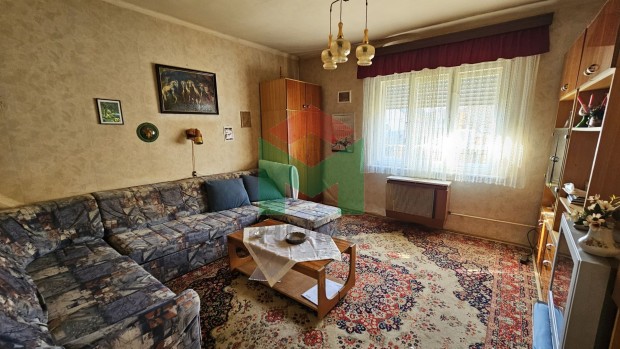 Belv�ros k�zeli csal�di h�z Marcaliban