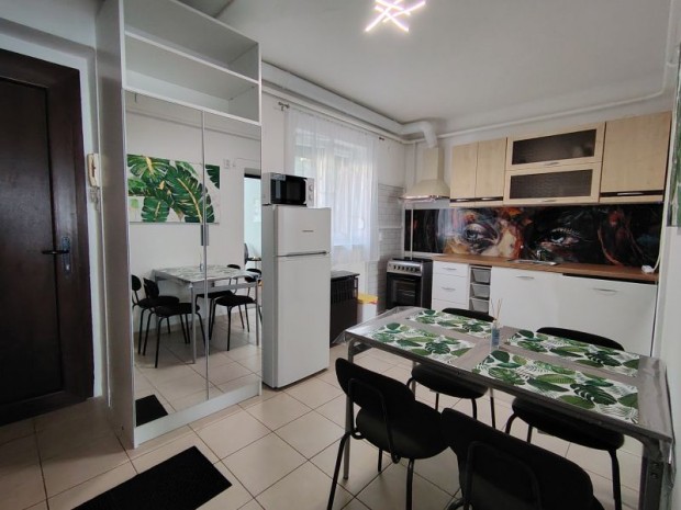 Belv�ros k�zponti r�sz�n t�glalak�s kiad�.