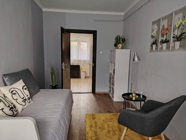 Belv�ros k�zponti r�sz�n t�glalak�s kiad�.