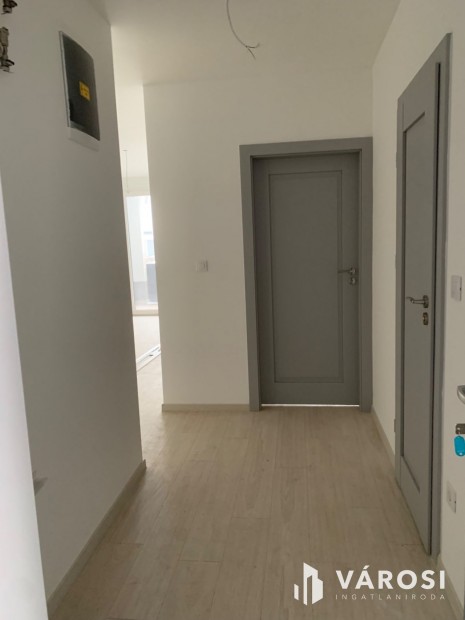 Belv�rosban nagy teraszos ig�nyes lak�s elad�