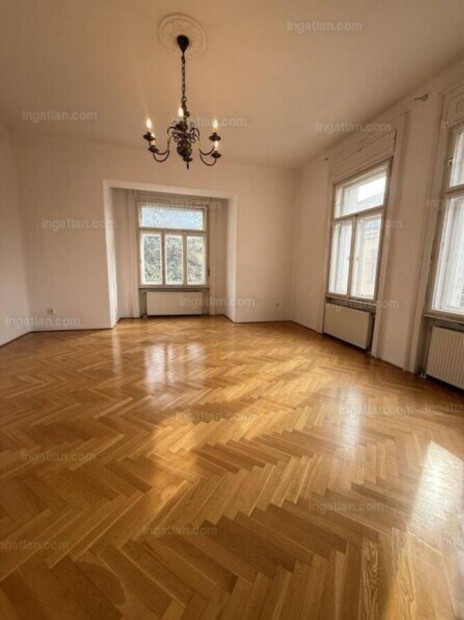 Belv�rosi 430 m2 Ingatlan 500 m2 Telken
