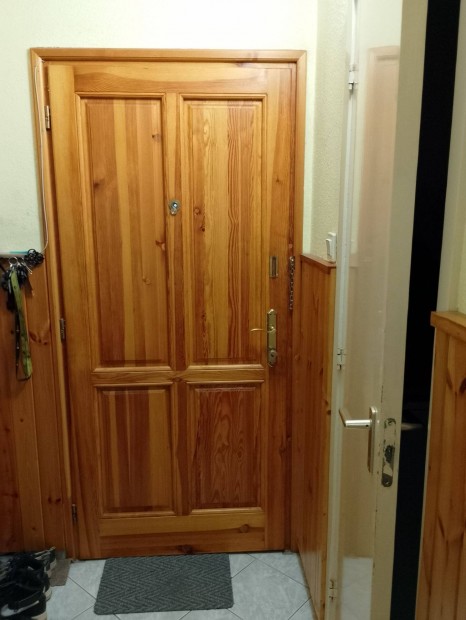 Belv�rosi, egyedi g�zf�t�ses, alacsony rezsij� lak�s Szarvason elad�!