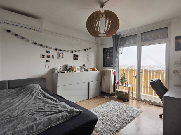 Belv�rosi, panor�m�s lak�s elad� t�bb erk�llyel