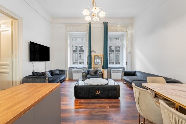 Belv�rosi �let kompromisszumok n�lk�l: 4 m�teres belmagass�g, remek lo