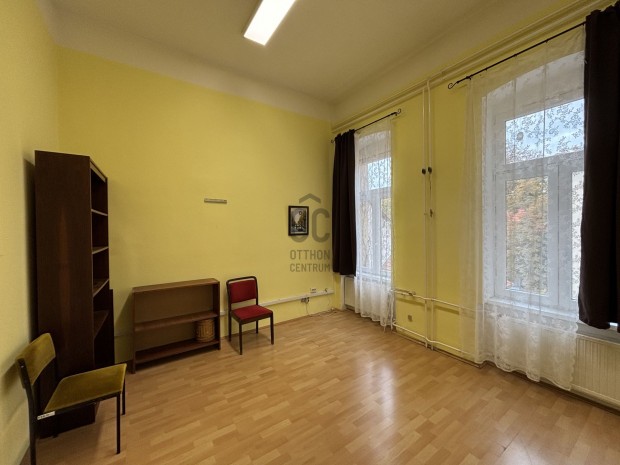 Belv�rosi irod�k kiad�k az Ap�ca utc�ban  egyben vagy k�l�n, rezsivel