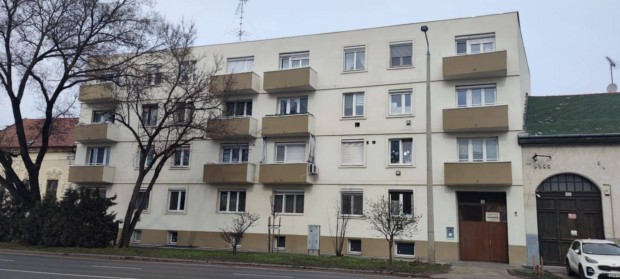 Belv�rosi j� �llapot� gar�zs elad�