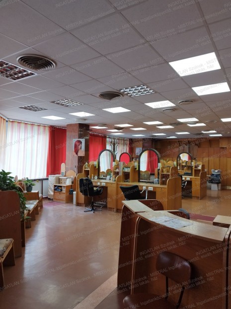 Belv�rosi t�gas �zlethelyis�g elad� !