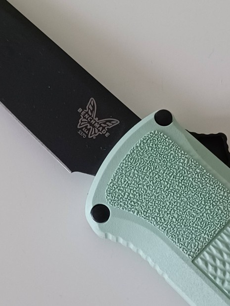Benchmade Shootout Limited Edition zsebk�s t�ra k�s bicska USA 