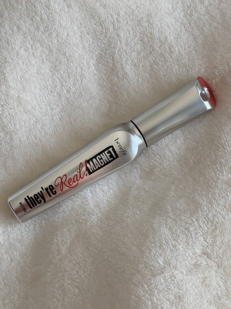 Benefit they're real magnet mascara