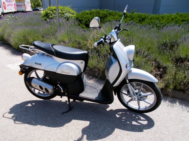 Benelli Pepe Silver City 50 Sport 9800 km Szép Gyári Állapot