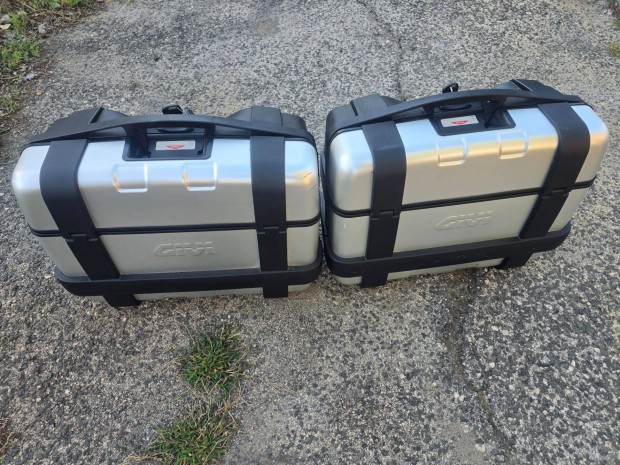 Benelli TRK 502 TRK 702 doboztart + dobozok