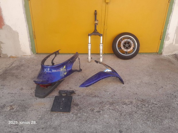 Benelli Velvet Ht Teleszkp Els kerk Fktrcsa Tengely stb