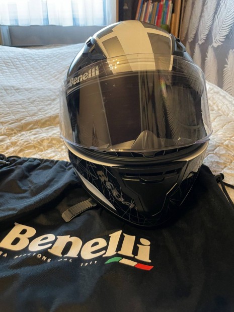 Benelli buksisak M-es mretben