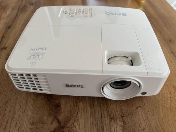 Benq MS527 HDMI projektor - keveset hasznlt