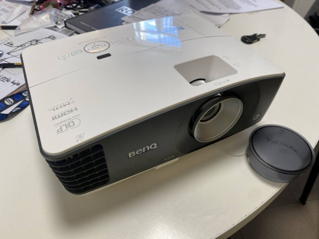 Benq MX704 Projektor