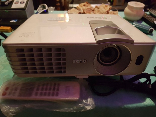 Benq W1070 Cinema Hzimozi Projektor