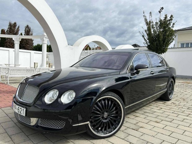 Bentley Continental Flying Spur (Automata) 22 C...