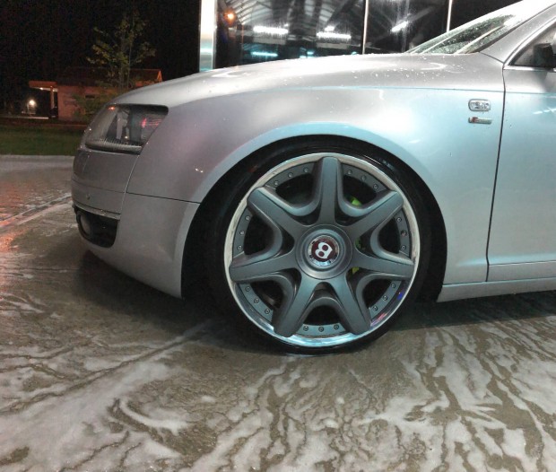 Bentley Mulliner 20" alufelni