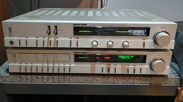 Benytone M2700A erst feljtva