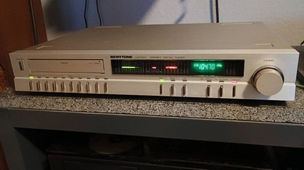 Benytone M2700T tuner