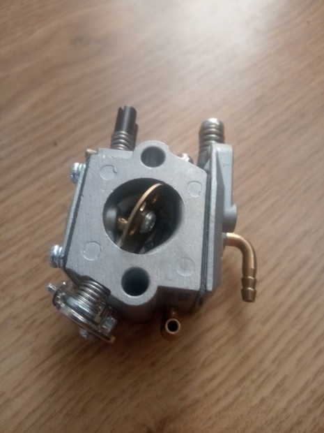 Benzines f�kasza karbur�tor �j