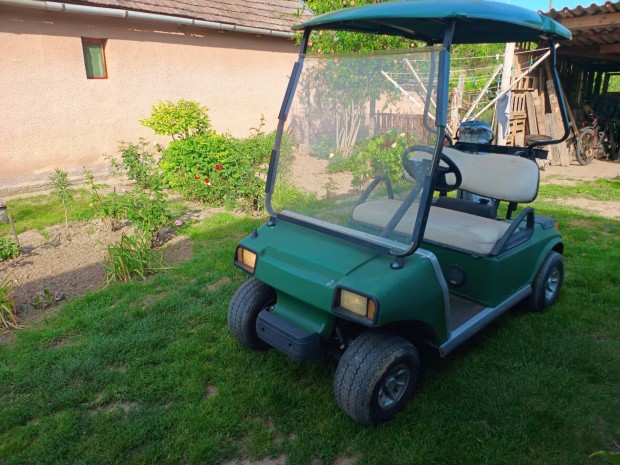 Benzines golfkocsi