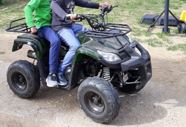 Benzines gyerek quad kttem Kxd M7