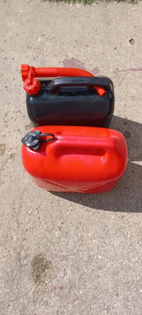 Benzines kanna 10L-es kit�n� �llapotban elad�