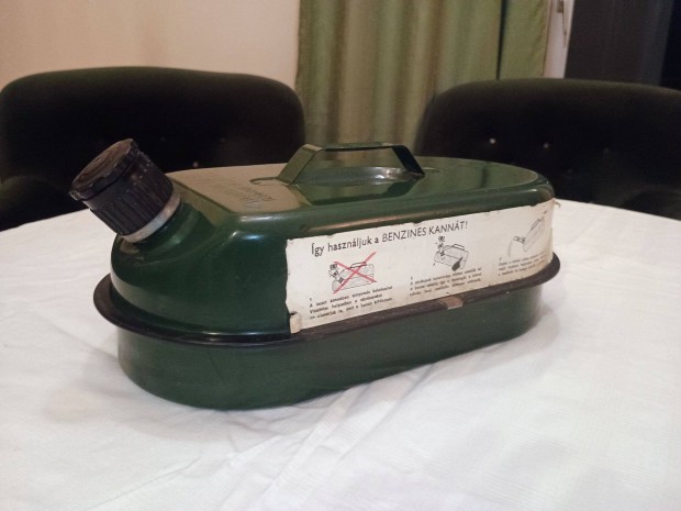Benzines zemanyag kanna retro vintage j