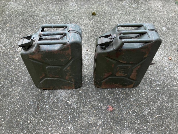 Benzineskanna 20 literes 2db