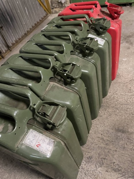 Benzinkanna, marmonkanna