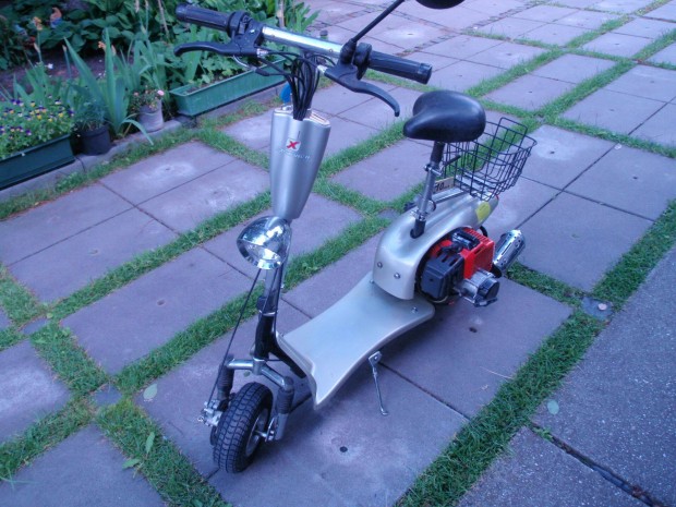 Benzinmotoros roller