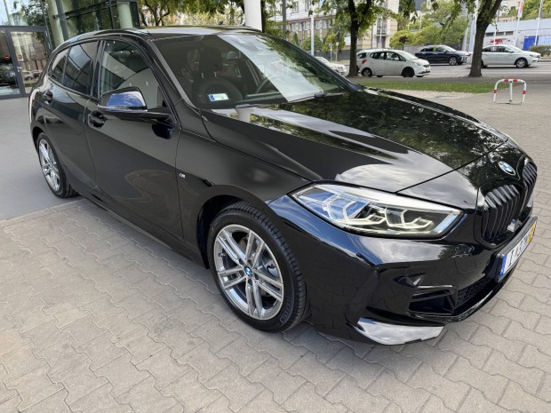 Bérelhető Bmw 118i