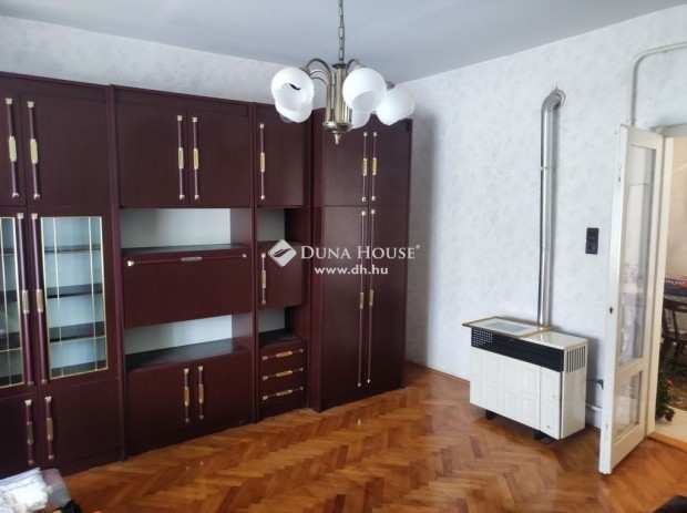 Beremendi 69 nm-es h�z elad�