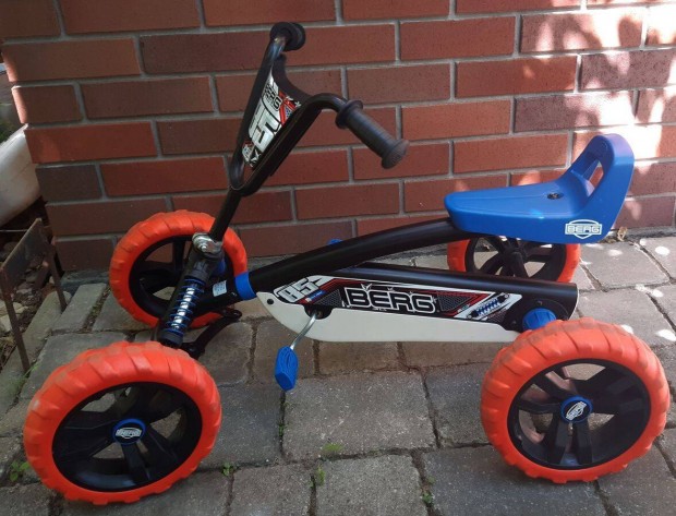 Berg Buzzy Nitro gokart + extra kormnykerk