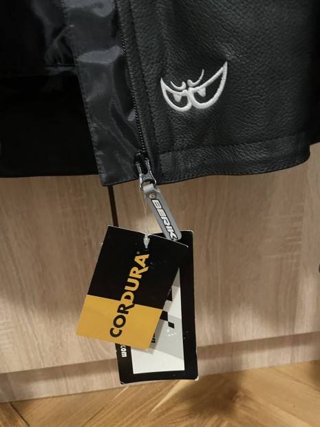 Berik kabát eladó