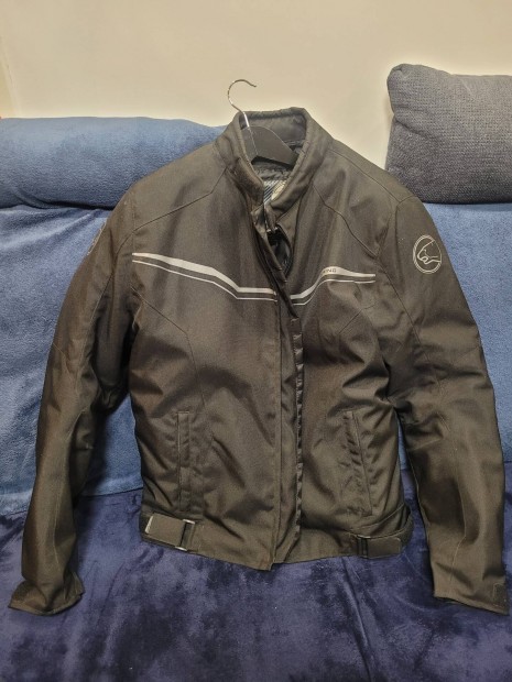 Bering motoros kab�t