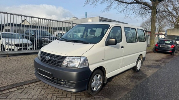 Brls , brelni Toyota Hiace 2,5 D4D klims 8 szemlyes kisbusz, mini