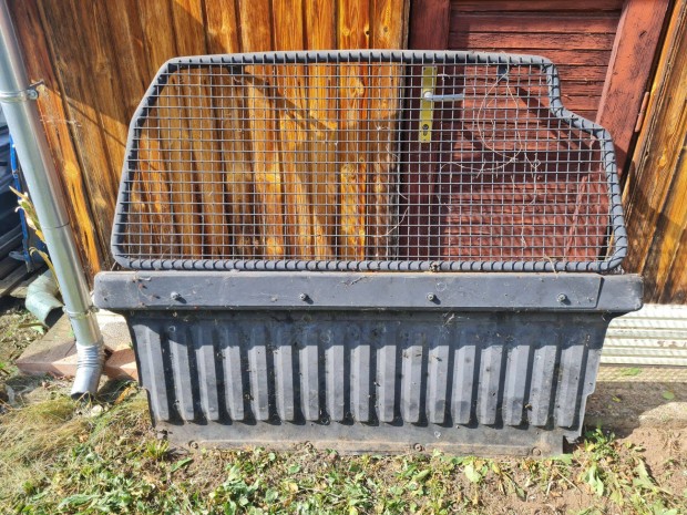 Berlingo Partner térelválasztó